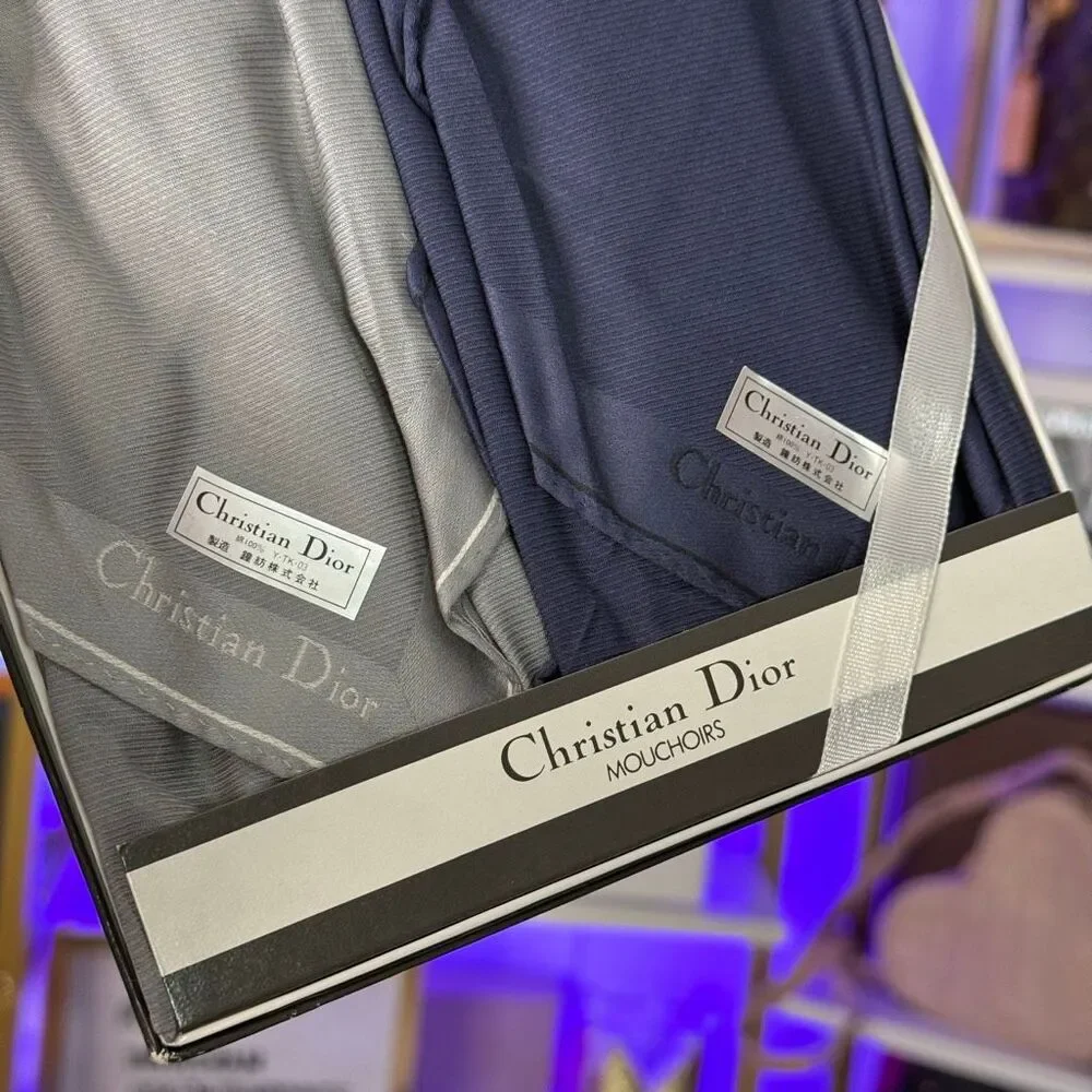 New in Box Vintage Christian Dior Pocket Squares Set Men’s Handkerchiefs 2 Pc Se - Picture 2 of 6